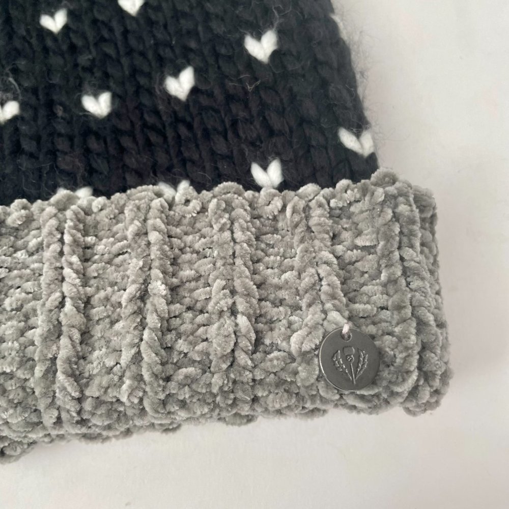 New With Tags V Fraas Pom Pom Hat Toque, Black/Grey - Picture 2 of 5